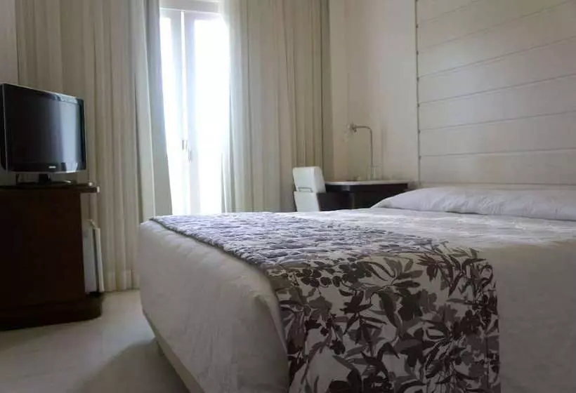 فندق Marambaia Cabeçudas   Frente Mar