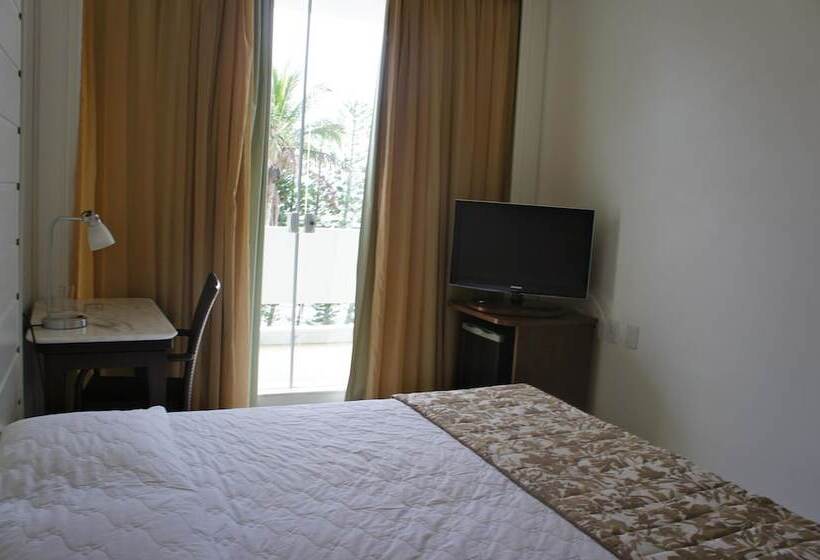 ホテル Marambaia Cabeçudas   Frente Mar