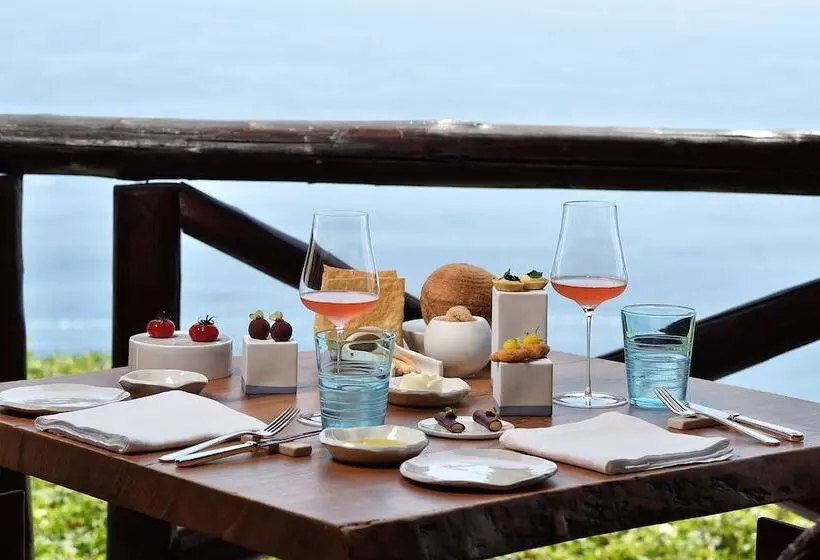 Monastero Santa Rosa Hotel & Spa