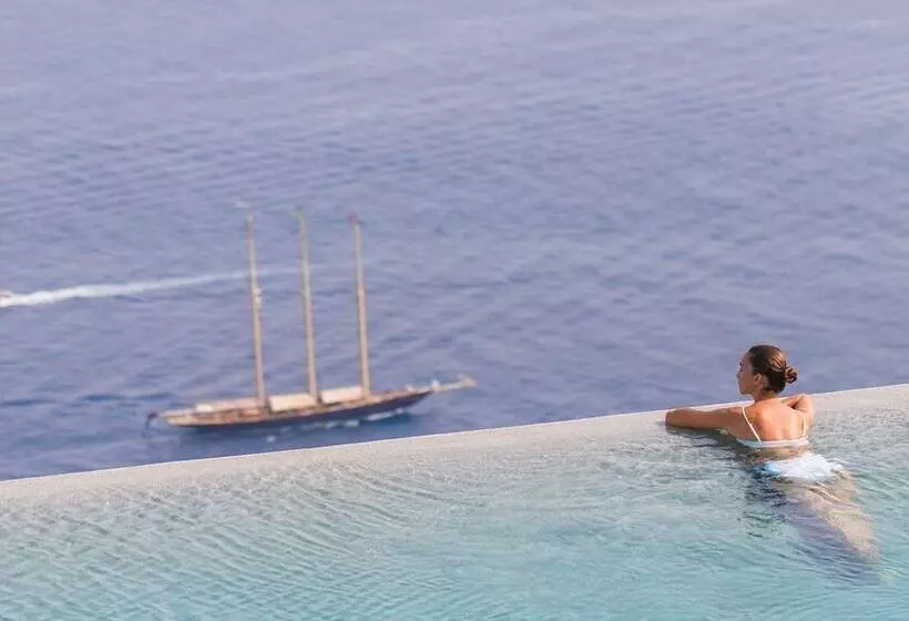 Monastero Santa Rosa Hotel & Spa