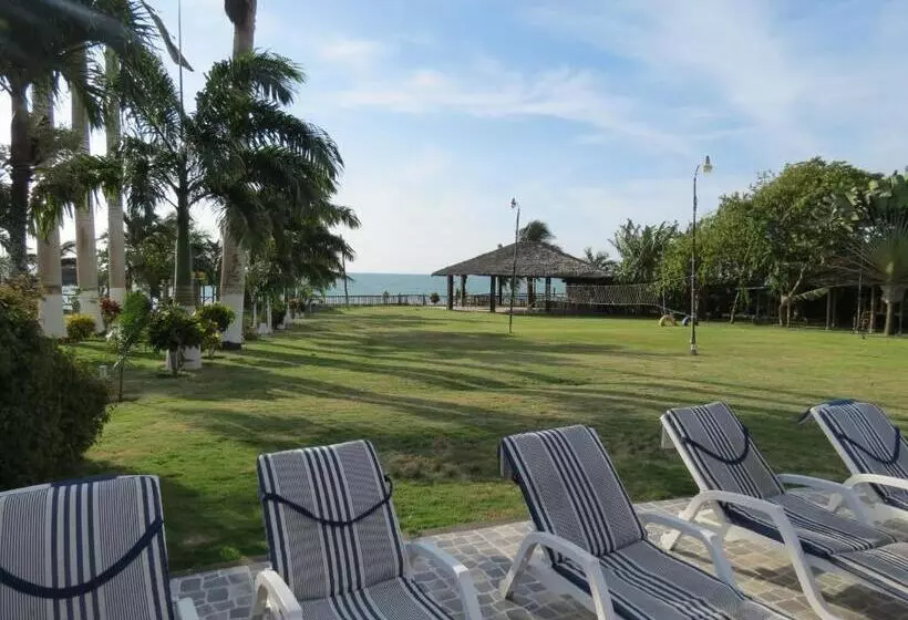 Hotelli Puerto Ballesta
