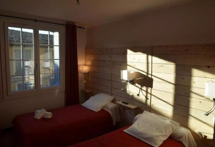 Отель Hôtel Restaurant Le César