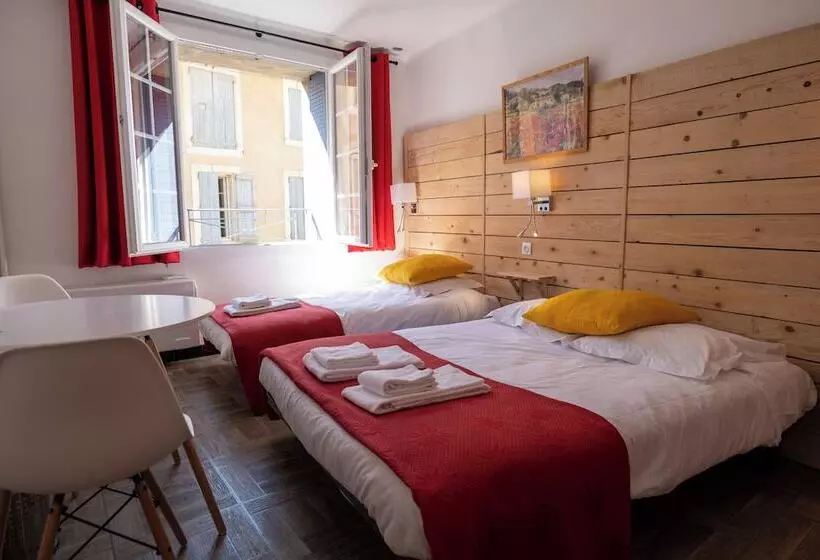 Отель Hôtel Restaurant Le César