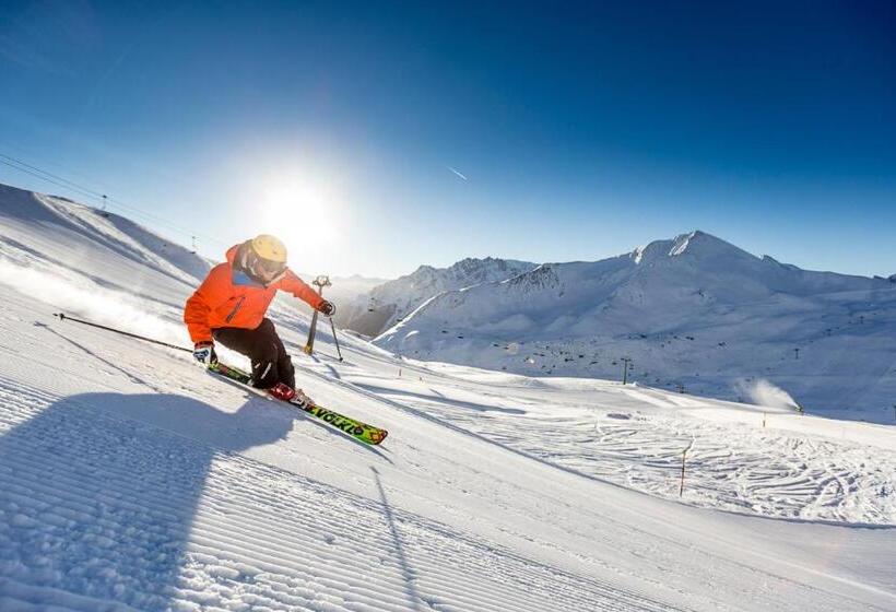 هتل Samnaunerhof Vital