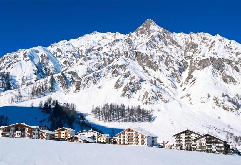 هتل Samnaunerhof Vital