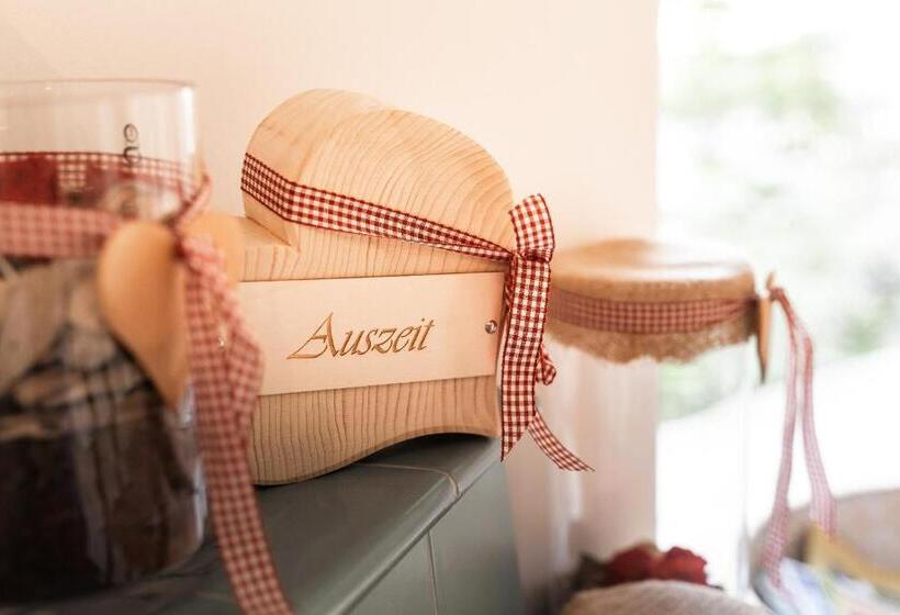 هتل Samnaunerhof Vital