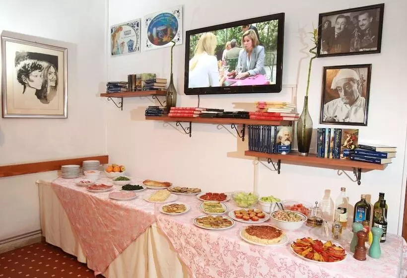 Отель San Vitale