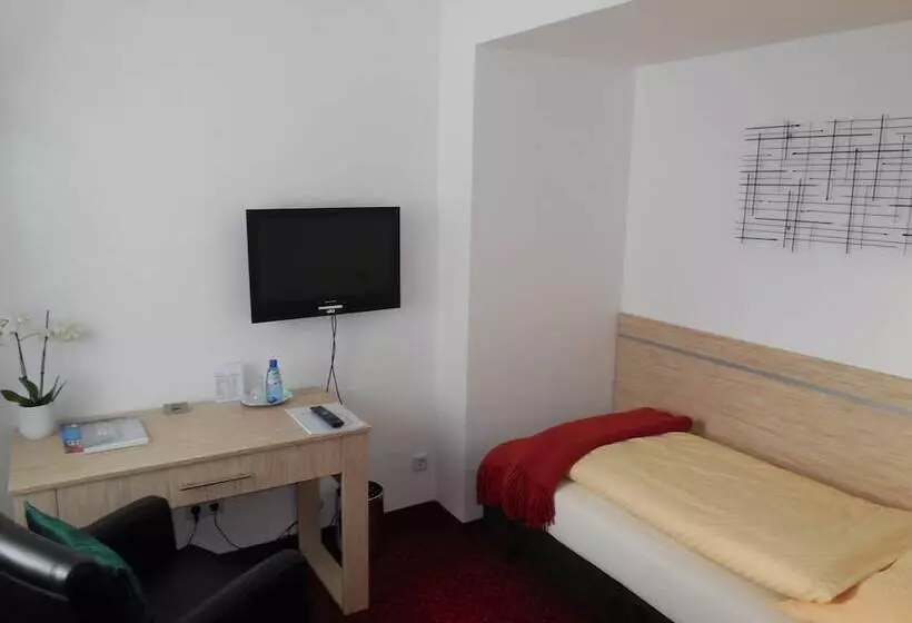 בית מלון כפרי Sechzehn