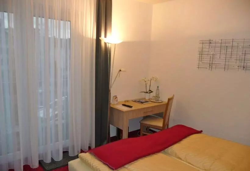 בית מלון כפרי Sechzehn