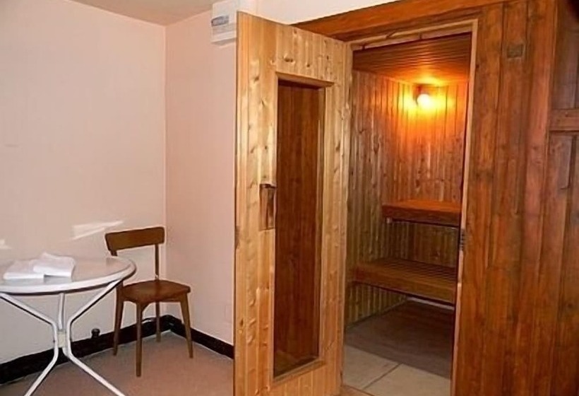 فندق Logis   Hôtel Et Restaurant Le Sof