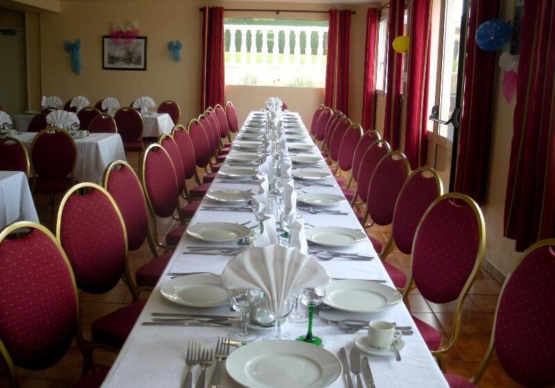 فندق Logis   Hôtel Et Restaurant Le Sof