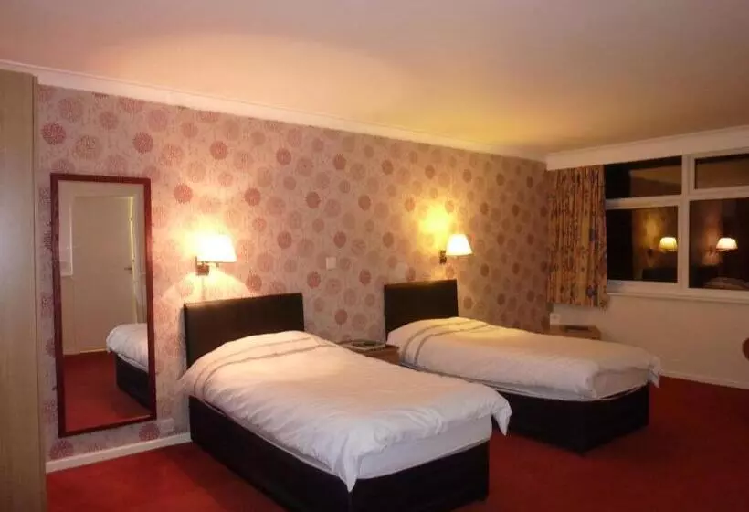 Отель The Highfield