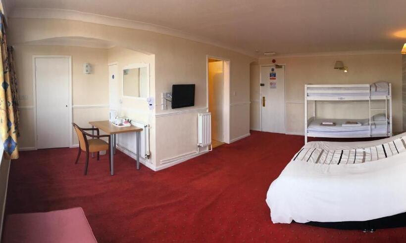 هتل The Highfield