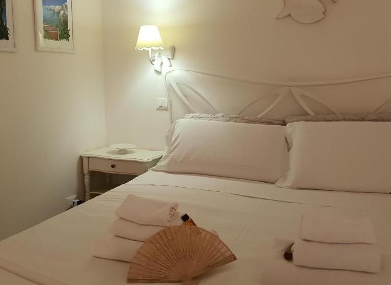 Bed and Breakfast White Suite Polignano 08
