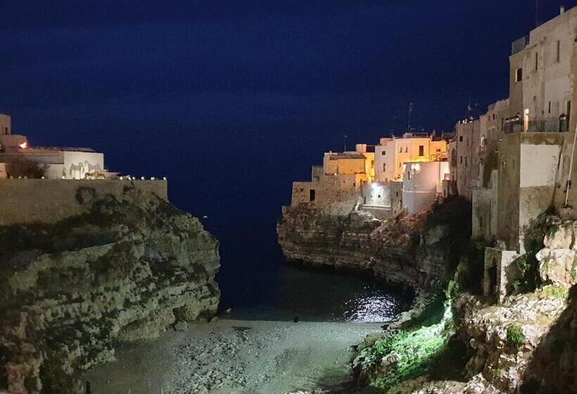 Bed and Breakfast White Suite Polignano 08