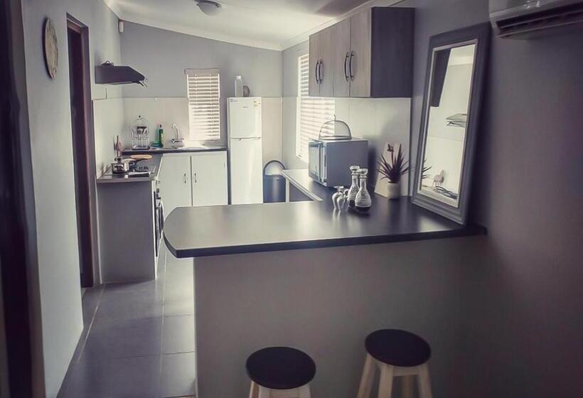 فندق Bezalel Wine & Brandy Estate