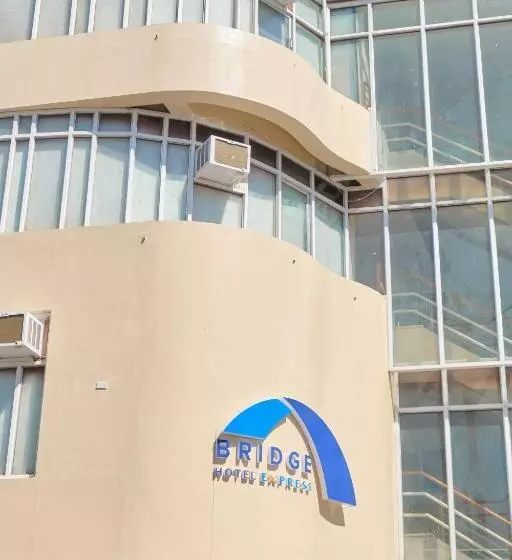 Bridge Hotel Express