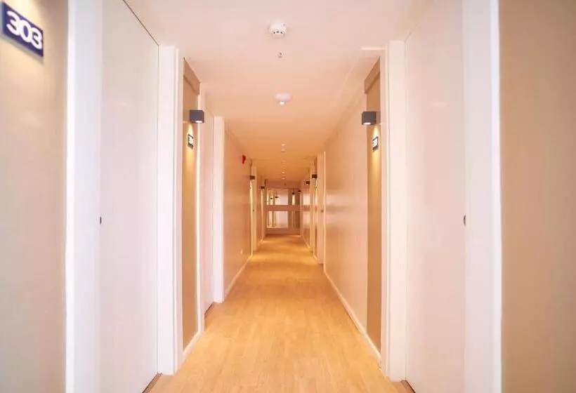 Bridge Hotel Express