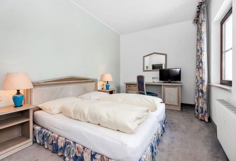 酒店 Pension Sylvia By Skinetworks