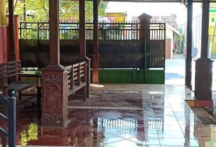 Majatalo Griya Dua Putra Jaya I