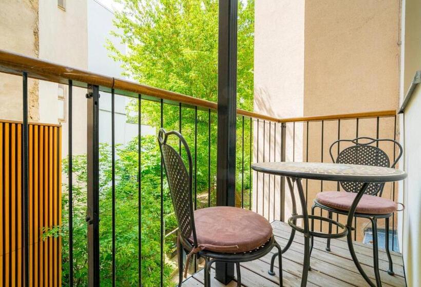 Vienna Residence, City Hall Parliament