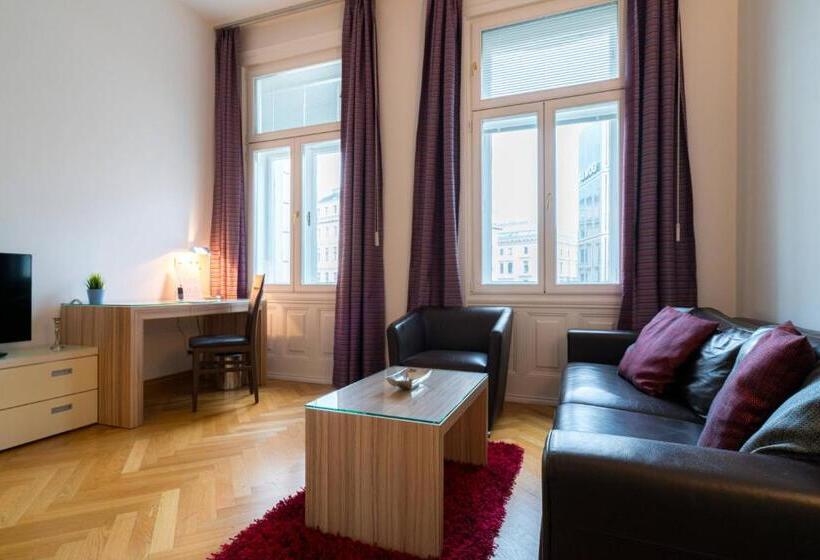 Vienna Residence, City Hall Parliament