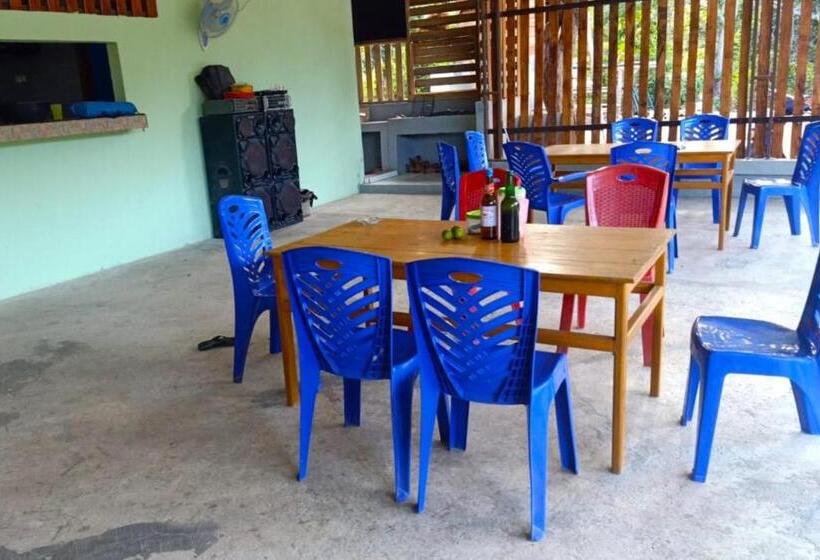 Hostel Penginapan Asidik