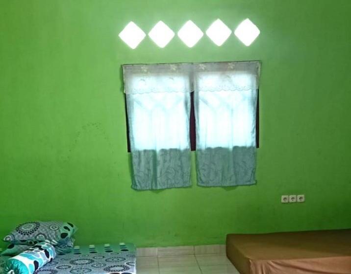 Hostel Penginapan Asidik