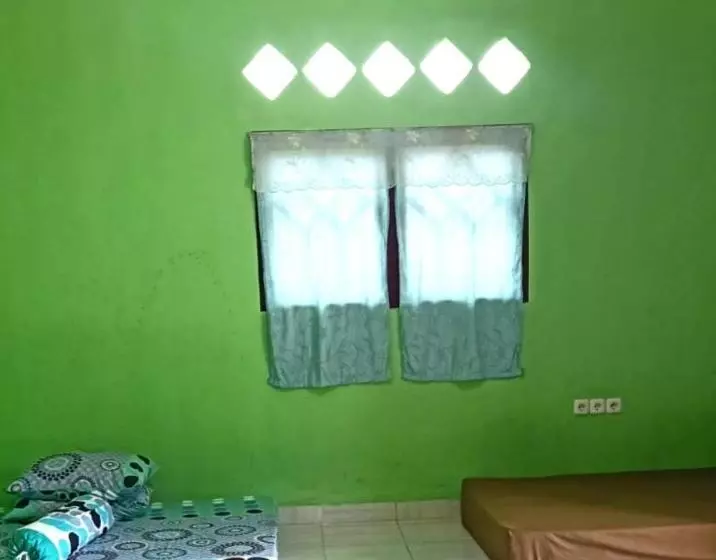 Retkeilymaja Penginapan Asidik