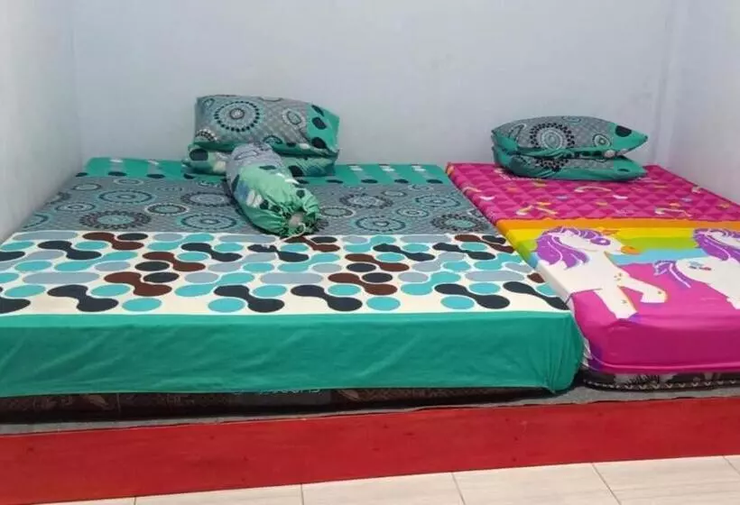 Retkeilymaja Penginapan Asidik