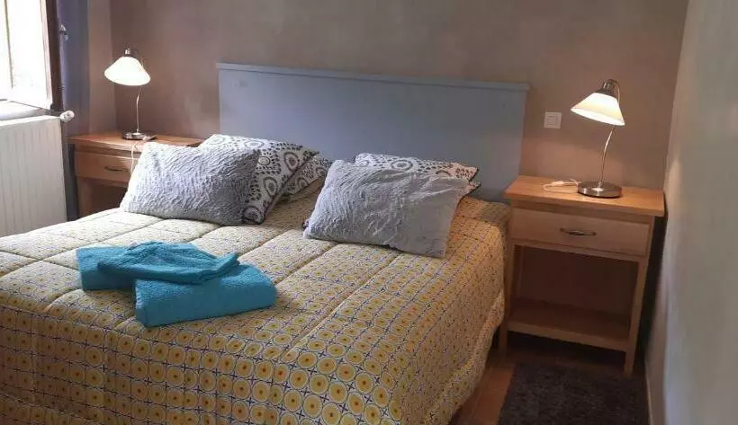 ベッドアンドブレックファースト Chambre D Hôte Chez Tourache