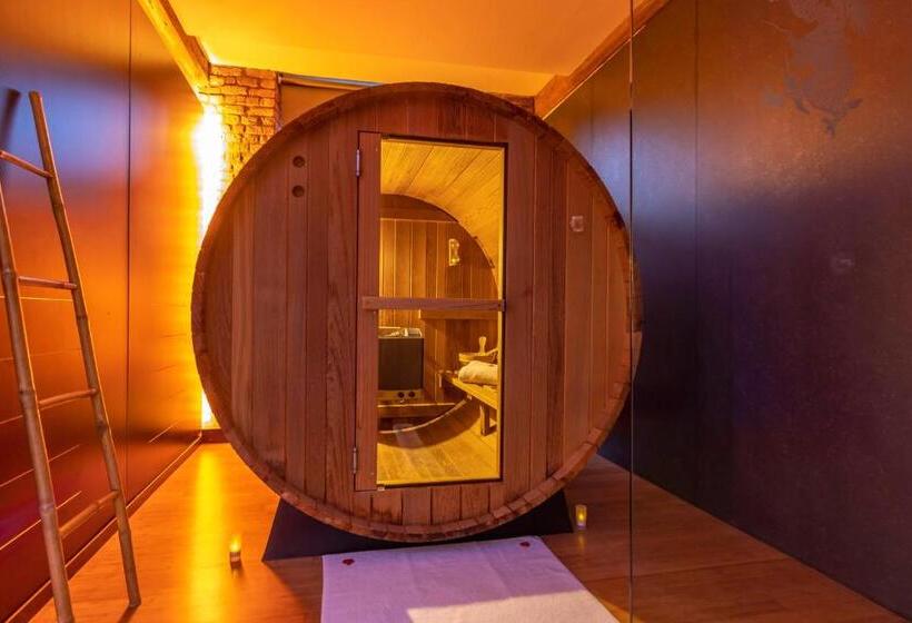 هتل Le Baiser De Shogun