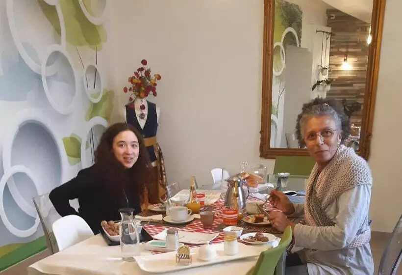 Patrick&pierre Bed And Breakfast Nîmes