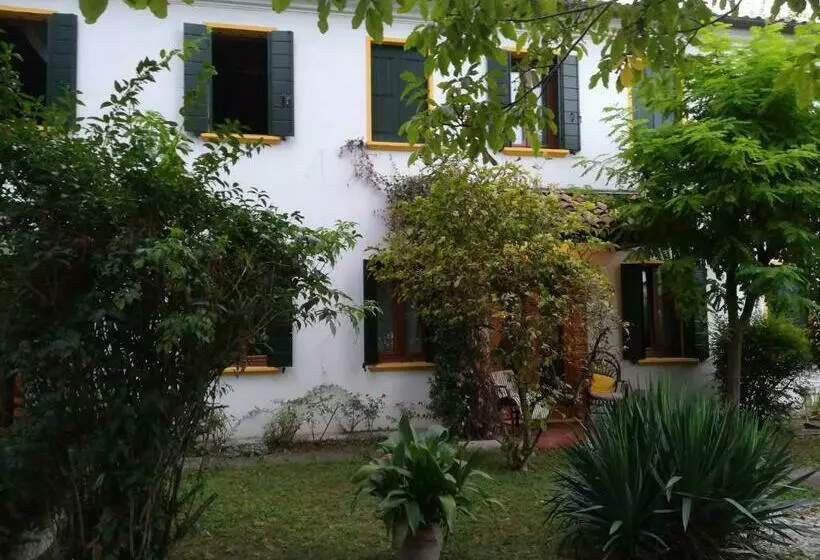 پانسیون Room Garden