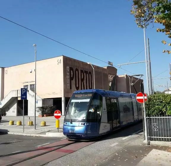 پانسیون Room Garden