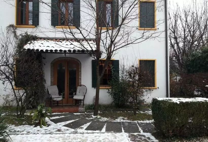 پانسیون Room Garden