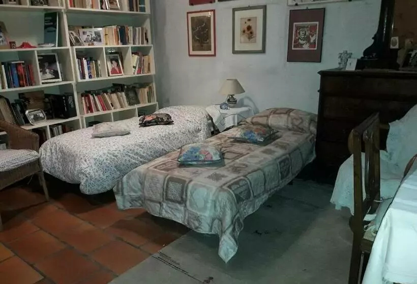 پانسیون Room Garden