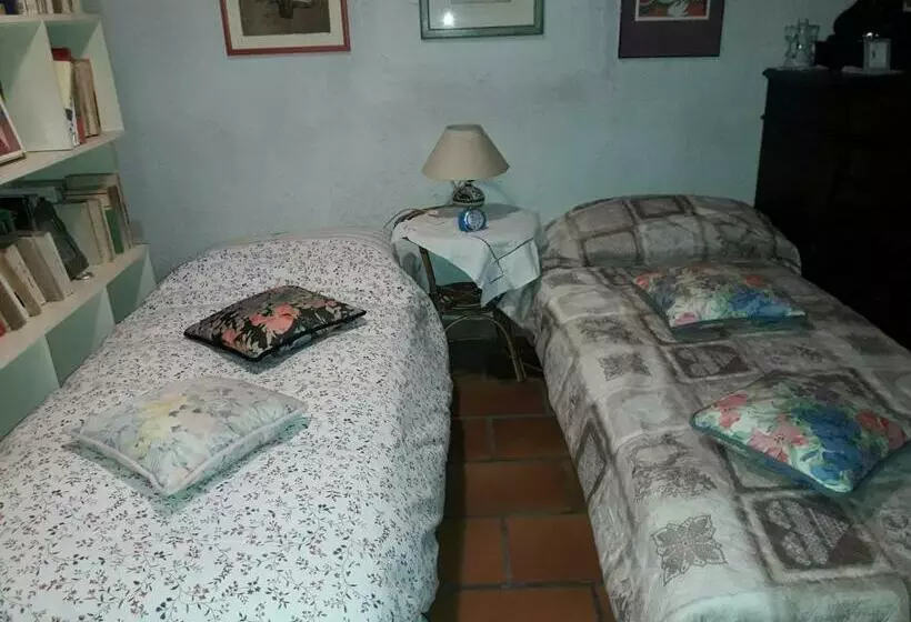 پانسیون Room Garden