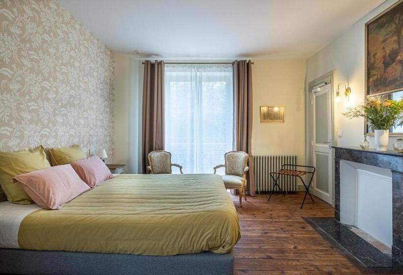 مبيت وإفطار Château De Charnizay