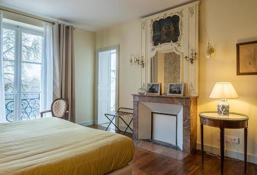 مبيت وإفطار Château De Charnizay