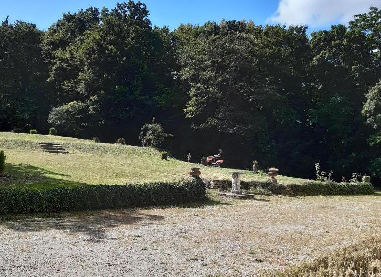 مبيت وإفطار Château De Charnizay