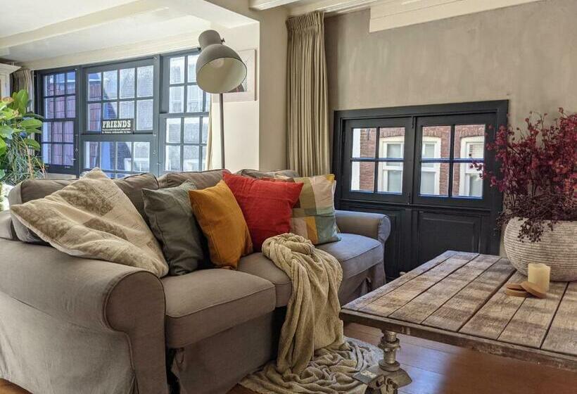 ベッドアンドブレックファースト Lanestay Damsquare