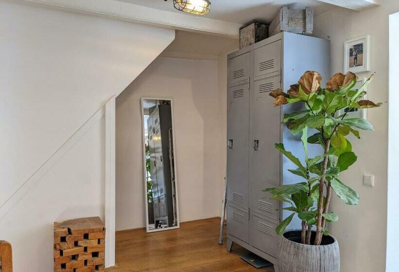 ベッドアンドブレックファースト Lanestay Damsquare