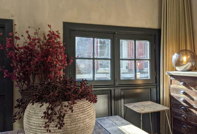 ベッドアンドブレックファースト Lanestay Damsquare