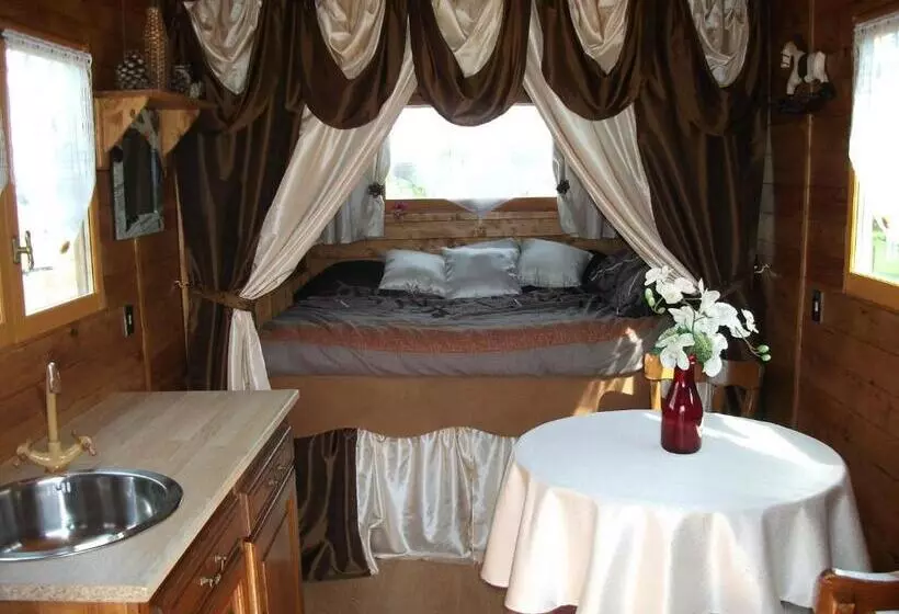 ベッドアンドブレックファースト Les Roulottes Des Songes De L Authie