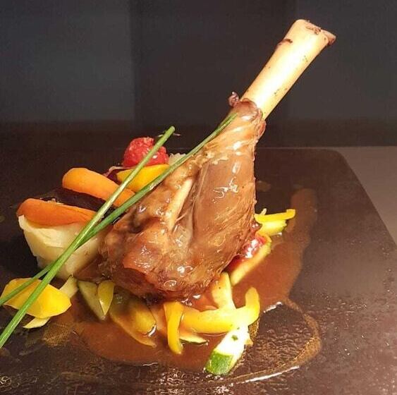 Отель Domaine De La Nerthe