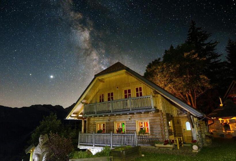 پانسیون Holiday Chalet Alpine Dreams