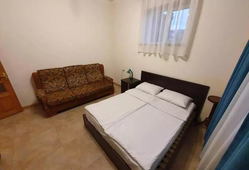 هاستل Old Center Yerevan