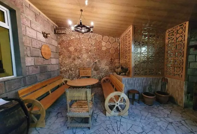 هاستل Old Center Yerevan