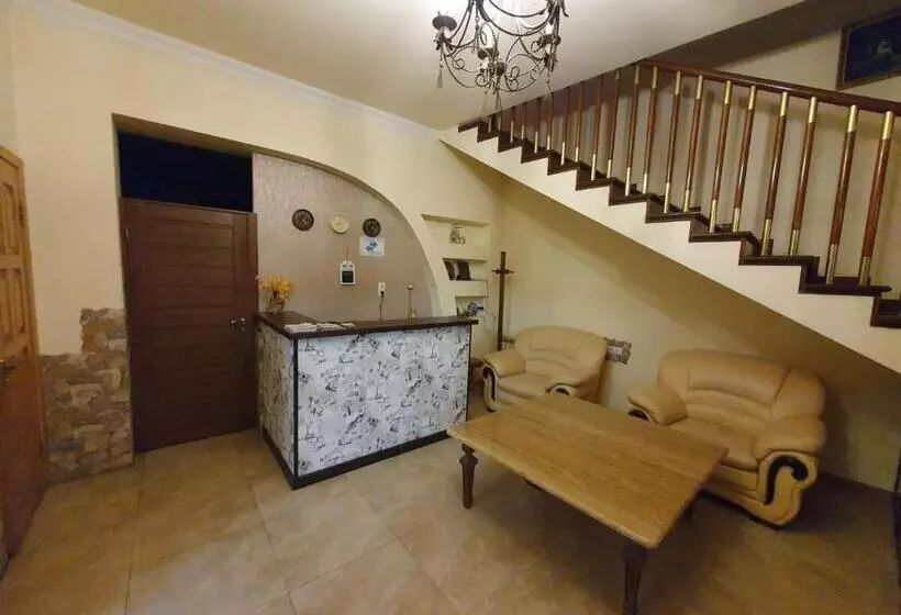 هاستل Old Center Yerevan